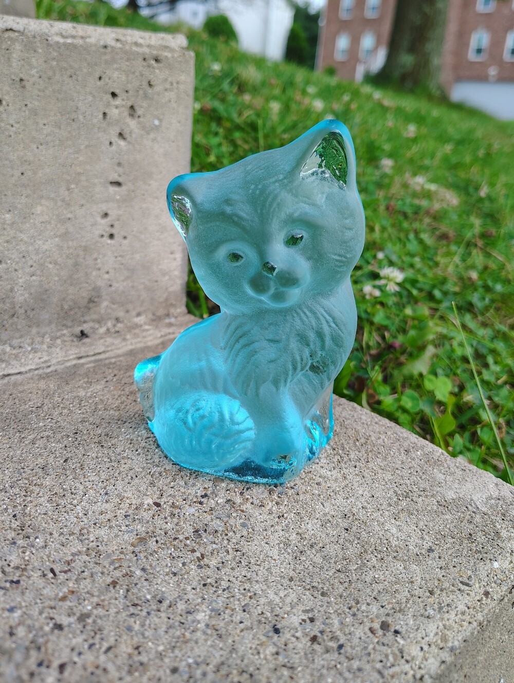 Vintage Viking Art Glass Frosted Ice Blue Kitten Cat Figurine Paperweight USA